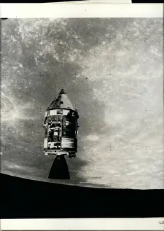 Excellent: Astronaut - Comets - NASA - Space - Spacecraft - UFOs