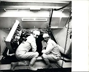 Waitz: Astronaut - Comets - NASA - Space - Spacecraft - UFOs