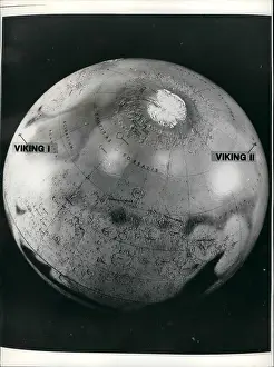 Kilometres: Astronaut - Comets - NASA - Space - Spacecraft - UFOs