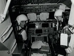 Crewmen: Astronaut - Comets - NASA - Space - Spacecraft - UFOs