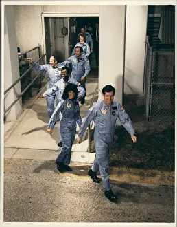 Orbiter: Astronaut - Comets - NASA - Space - Spacecraft - UFOs