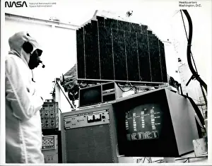 Amount: Astronaut - Comets - NASA - Space - Spacecraft - UFOs