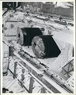Technicians: Astronaut - Comets - NASA - Space - Spacecraft - UFOs