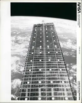 Precursor: Astronaut - Comets - NASA - Space - Spacecraft - UFOs