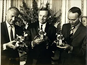 Aldrin: Astronaut - Comets - NASA - Space - Spacecraft - UFOs