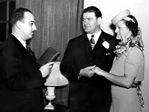 Zaharias: Athletes Babe Didrikson (far right), and ?