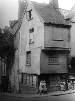 Newsagents: Atmospheric Exeter House