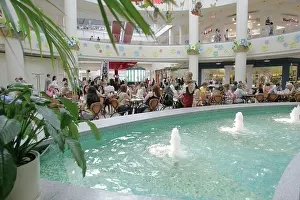 Customers: Atrium shopping and entertainment complex