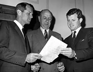 Trustees: Attorney General Robert Kennedy (l) and ?