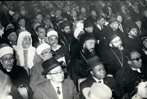 Yehuda: Audience at installation ceremony, Rabbi Unterman