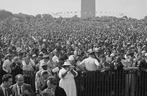 Minority: August 28, 1963 - Woman with a camera and