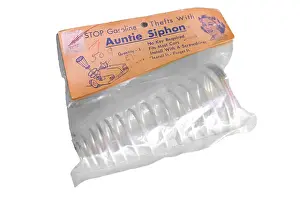 Oiling: Auntie Siphon - anti-fuel theft device