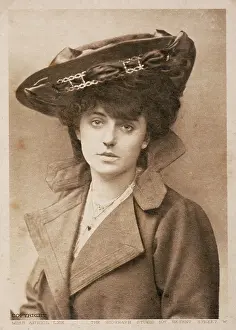Steve Rumney: AURIOL LEE IN A HAT 1905