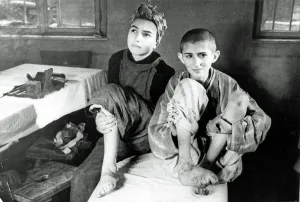 Deathcamp: Auschwitz Concentration Camp - Two children