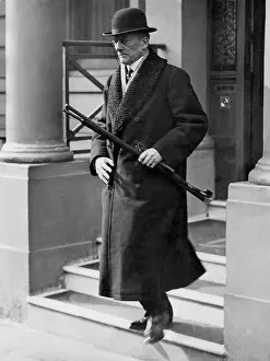 Austen: Austen Chamberlain, 1932
