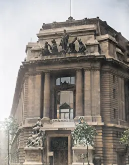 Oncolourisedpic: AUSTRALIA HOUSE