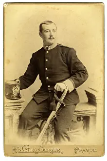 Sabres: Austria-Hungary First Lieutenant in uniform