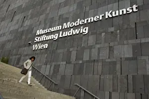 Museology: AUSTRIA. Vienna. MuseumsQuartier (Museum Quarter)