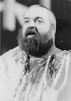 Viennas: The Austrian actor Helmut Qualtinger in King Johann