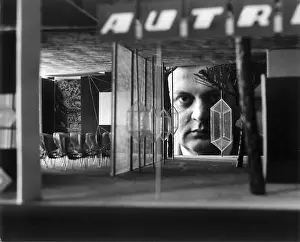 Schwanzer: Austrian architect Karl Schwanzer with a model