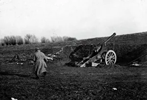 Weaponry: Austrian cannon at the Eastern front, 1915