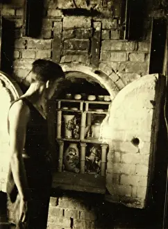 Handicrafter: The Austrian clay- and ceramic-industry