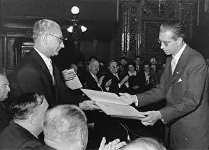 Rathaus: Austrian climber and author Herbert Tichy is