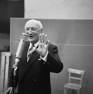 Schmid: Austrian composer Hans Schmid at recording