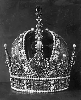 Necessary: Austrian imperial crown