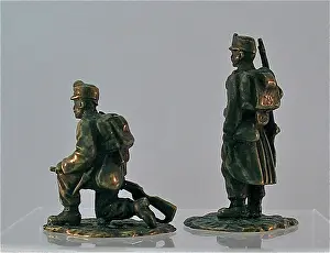 Statuettes: Two Austrian infantrymen, WW1