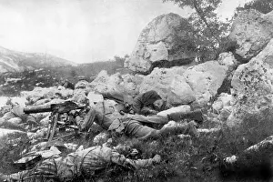 Defends: Austrian machine-gunner, 1918