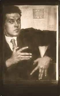 Schiele: Austrian painter Egon Schiele - 1914