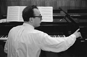 Pianists: Austrian pianist Alfred Brendel - Masterclass