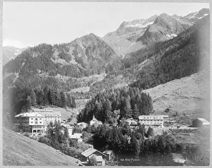 Spas: AUSTRIAN SPA TOWN/ C20TH