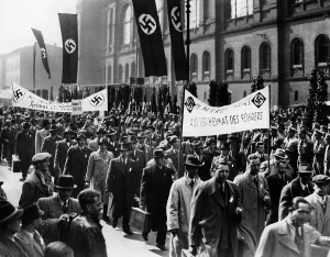 Homeland: Austrian workers on a KdF trip in Berlin, 1938