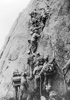 Tirol: Austro-Hungarian troops in the Dolomite Alps, 1915