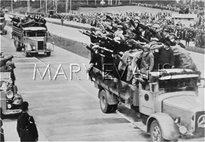 Motorways: AUTOBAHN & HITLER 1936