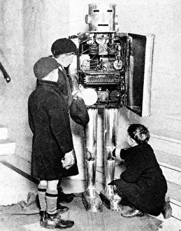 Automaton: Automaton at the Schoolboys Own Exhibition, 1929