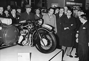 Kaiserdamm: Automobile exhibition in Berlin, 1937