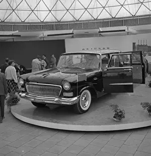Nesvatdba: Automobile Red Flag - Soviet made - International Expo