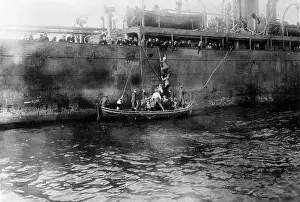 Moewe: Auxiliary cruiser Moewe takes sailors on board