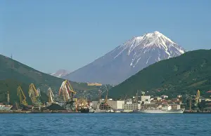 Kamchatka: Avacha Bay in Kamchatka, 1990