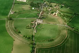 Henge: Avebury Stone Circle