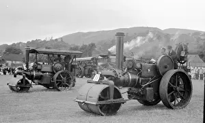 Convertible: Aveling and Porter Convertible Tractor and Marshall Tractor