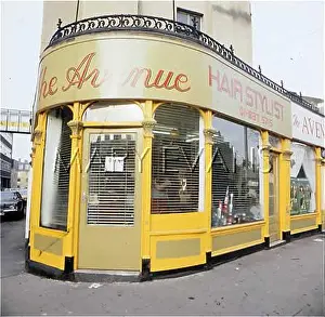 Hairstylist: THE AVENUE HAIRSTYLIST
