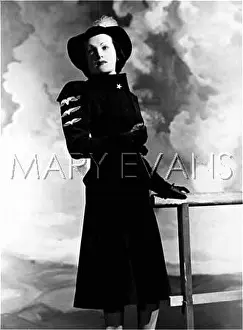 Diminishing: AVIATOR COAT 1930S