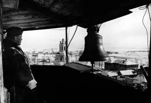 Airspace: Aviator observation post on the Eastern Front, 1943