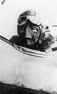 Elinor: The aviatrix Elinor Smith with her mask