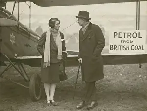 Aviatrix: Aviatrix Miss Spooner talking with Lord Thompson