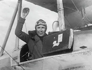 Petre: The aviatrix and racing driver Mildred
